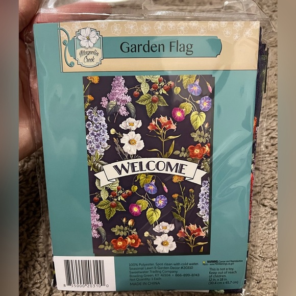 NWT Welcome Spring Floral Garden Flag - Picture 1 of 4
